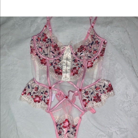 FOR LOVE & LEMONS Festival Rose Teddy - Picture 5 of 6